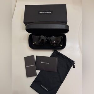 Dolce & Gabbana Black Sunglasses DG4123